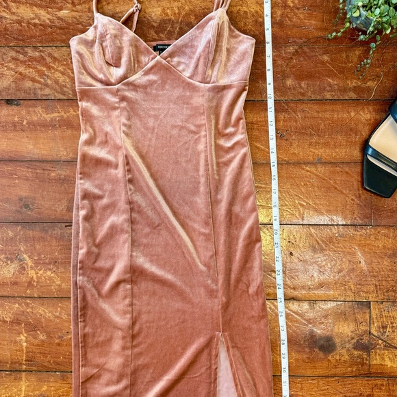 💎2/$20💎 SOFT PINK VELVET DRESS - Picture 9 of 10